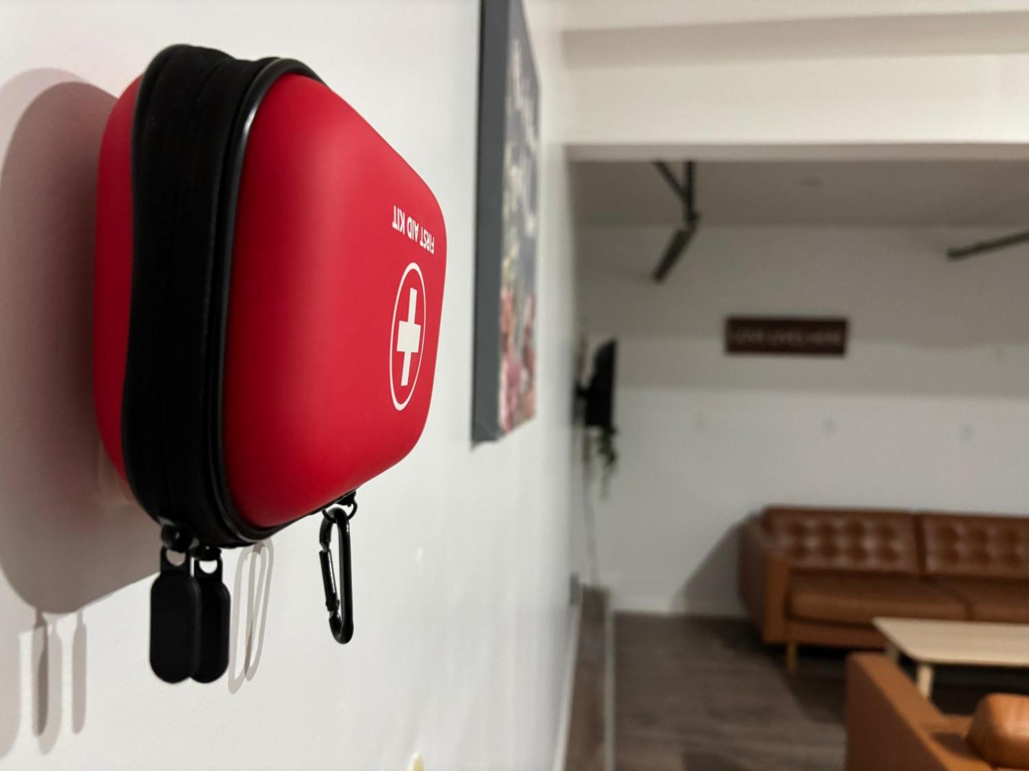 Capsule Hostel Ньюарк Экстерьер фото